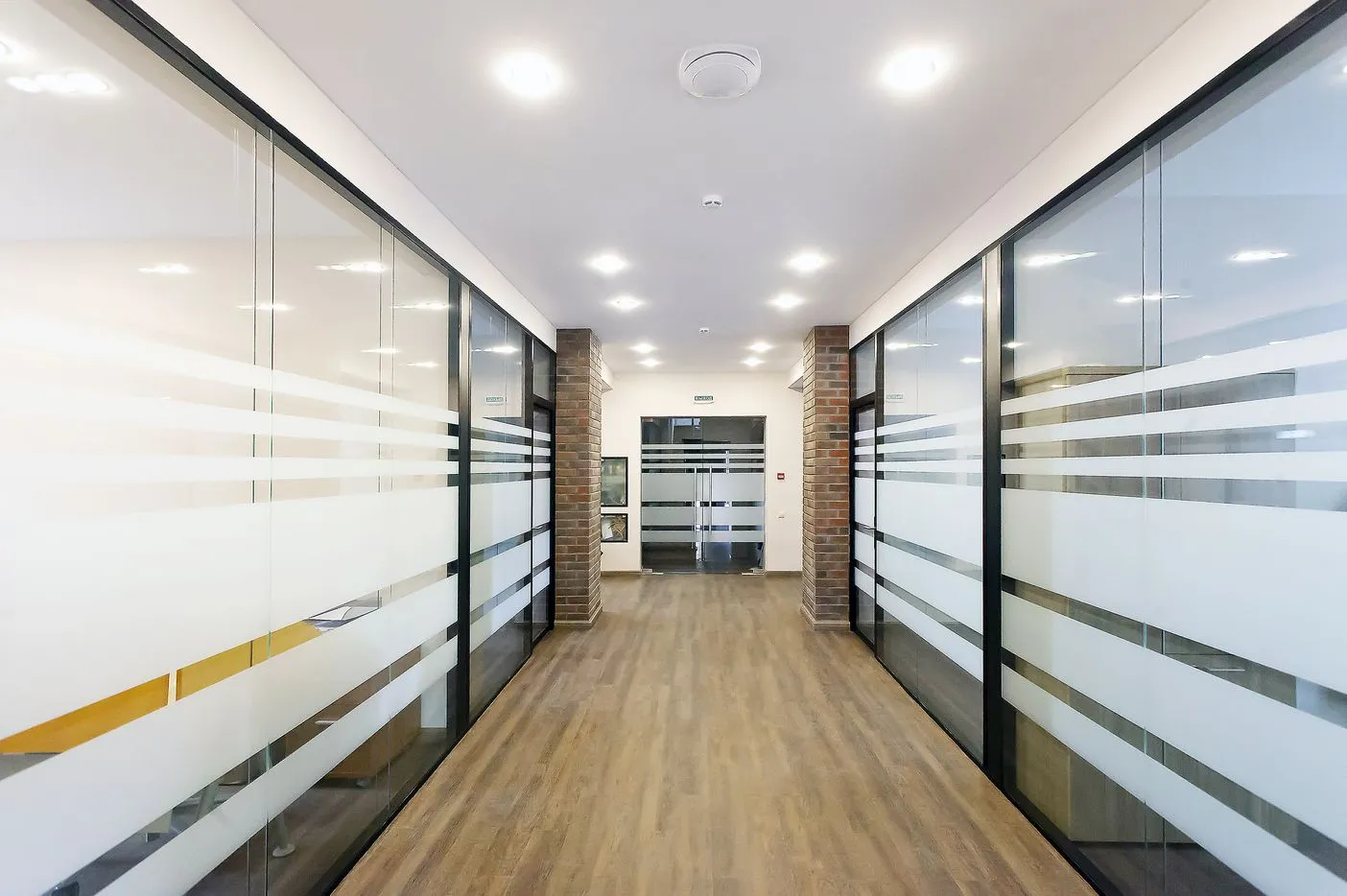 Перегородки для офиса из алюминия