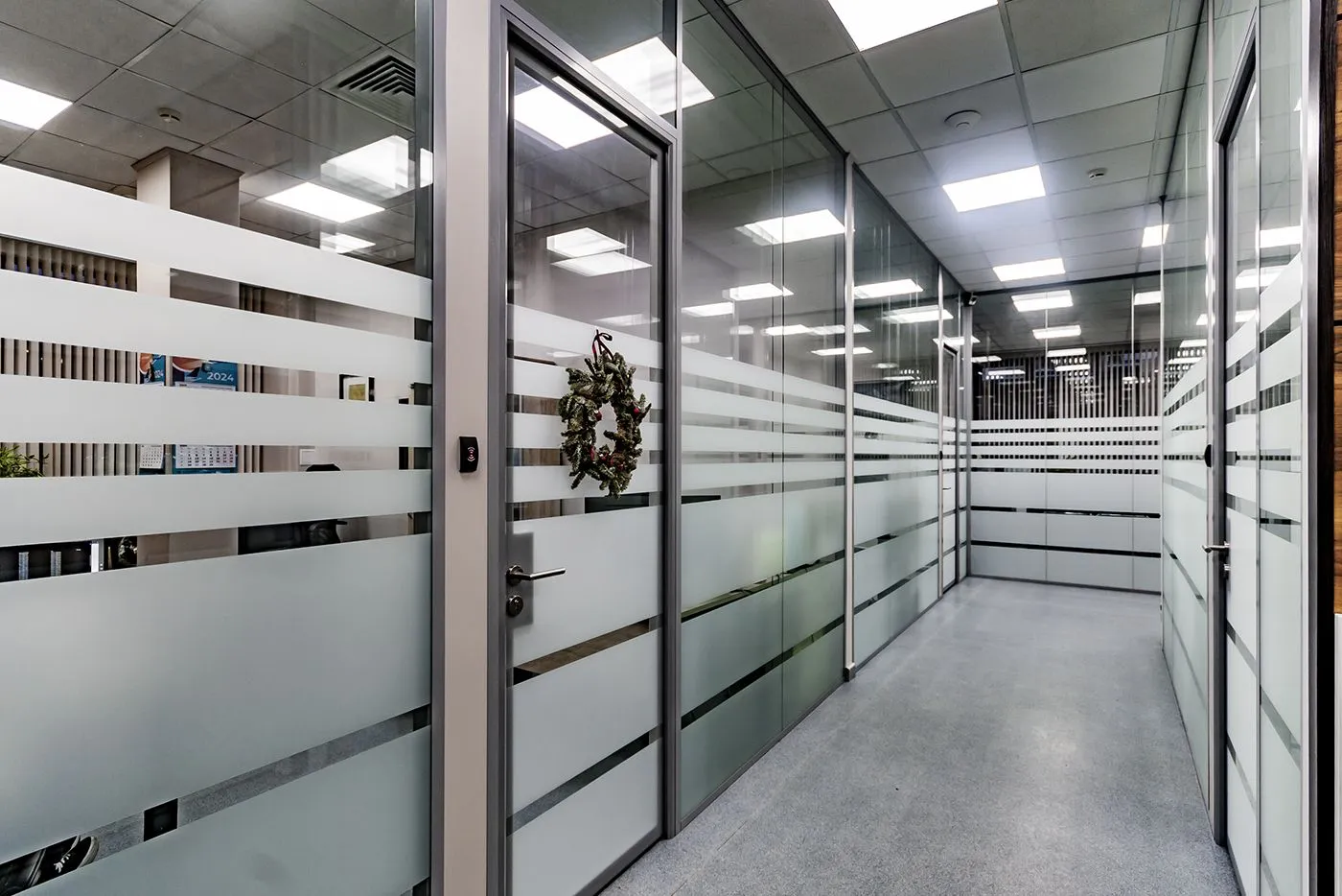 Каркасные офисные перегородки