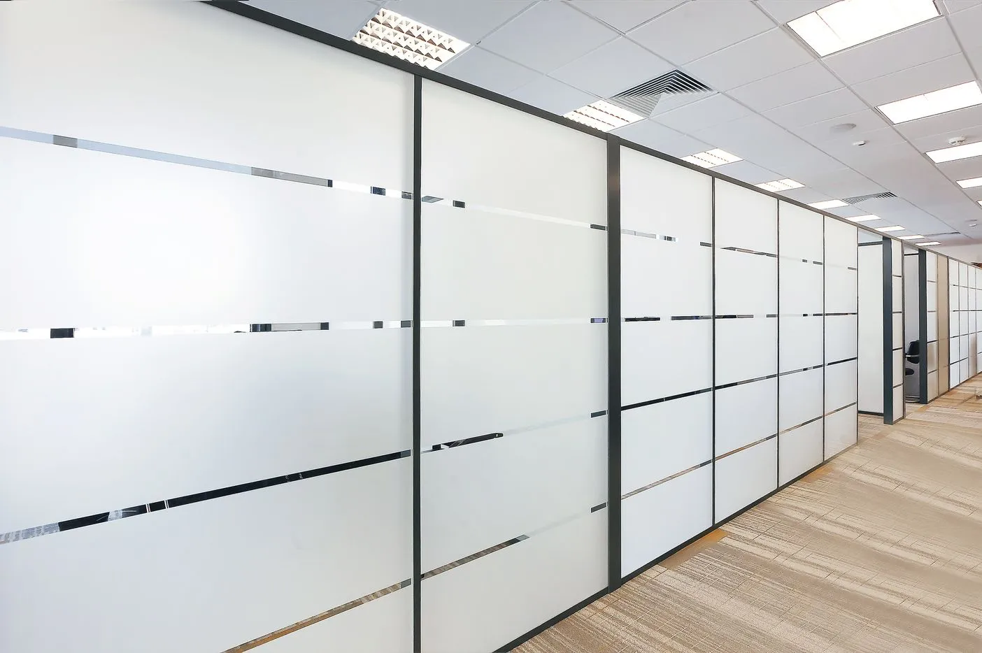 Перегородки для офиса из алюминия