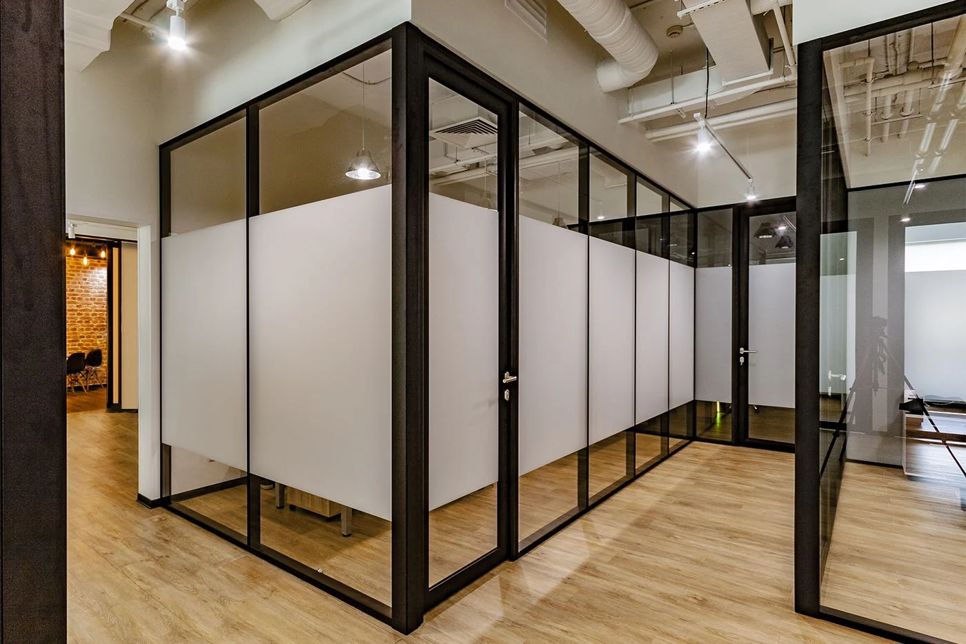 Перегородки для офиса из алюминия