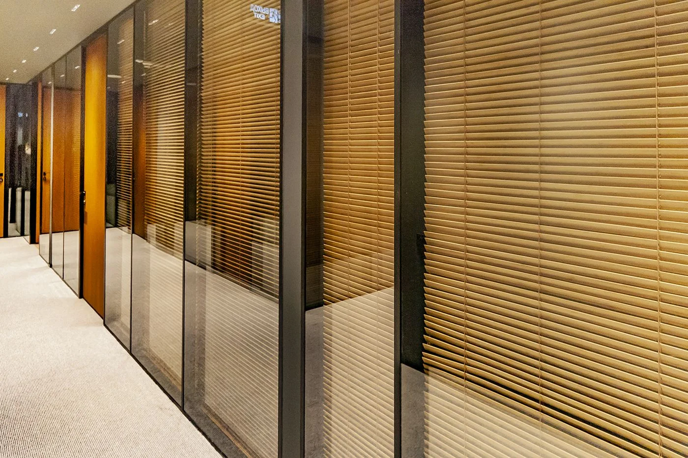 Перегородки для офиса из алюминия