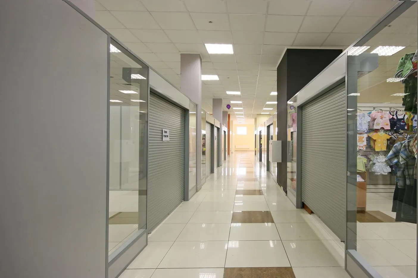 Каркасные торговые перегородки