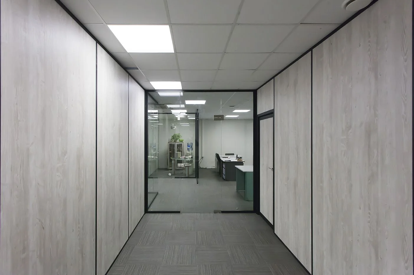 Перегородки для офиса из алюминия