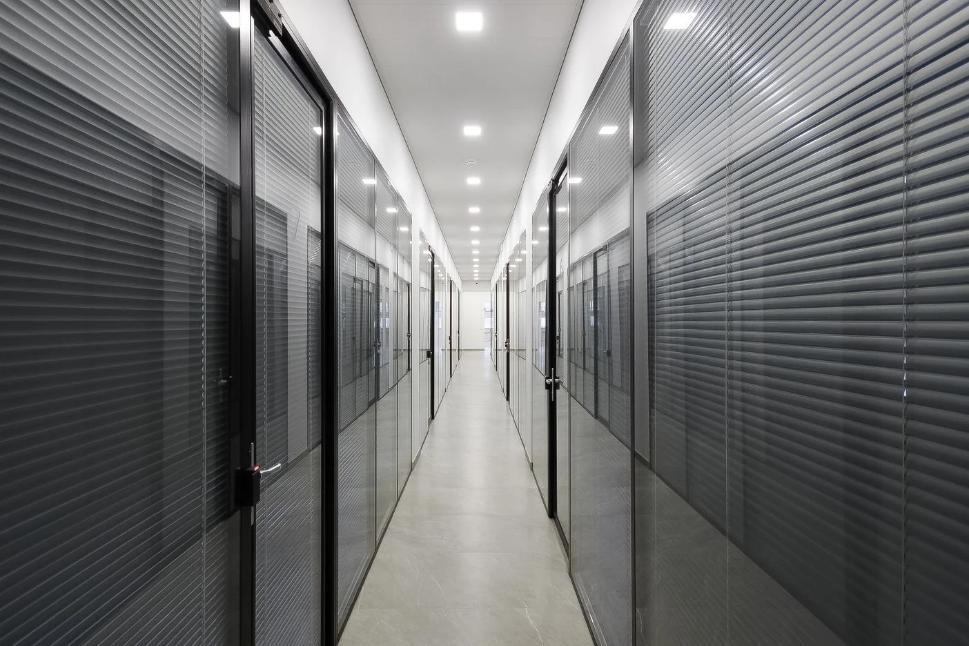 Алюминиевые офисные перегородки