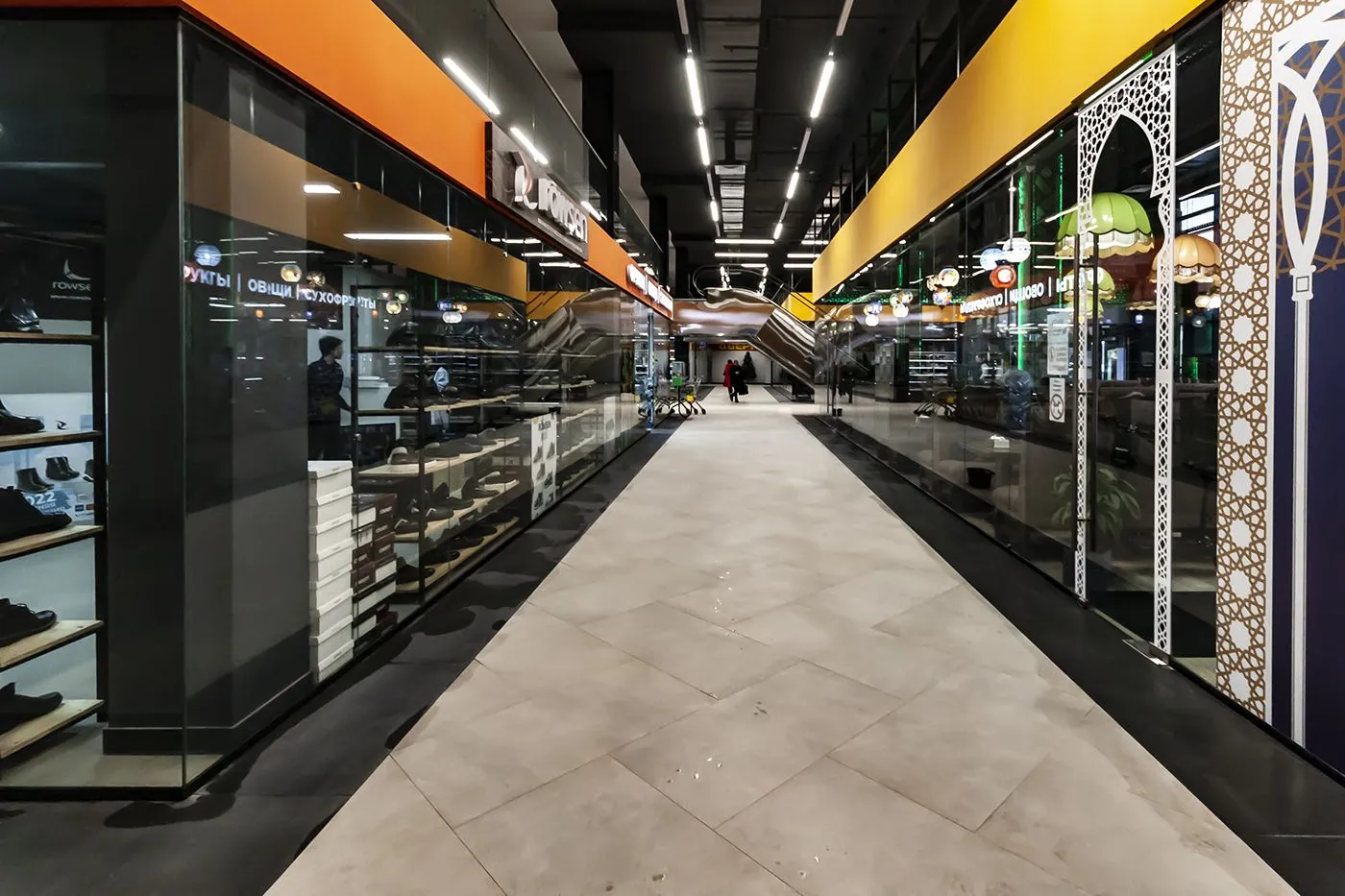 Цельностеклянные торговые павильоны CSP