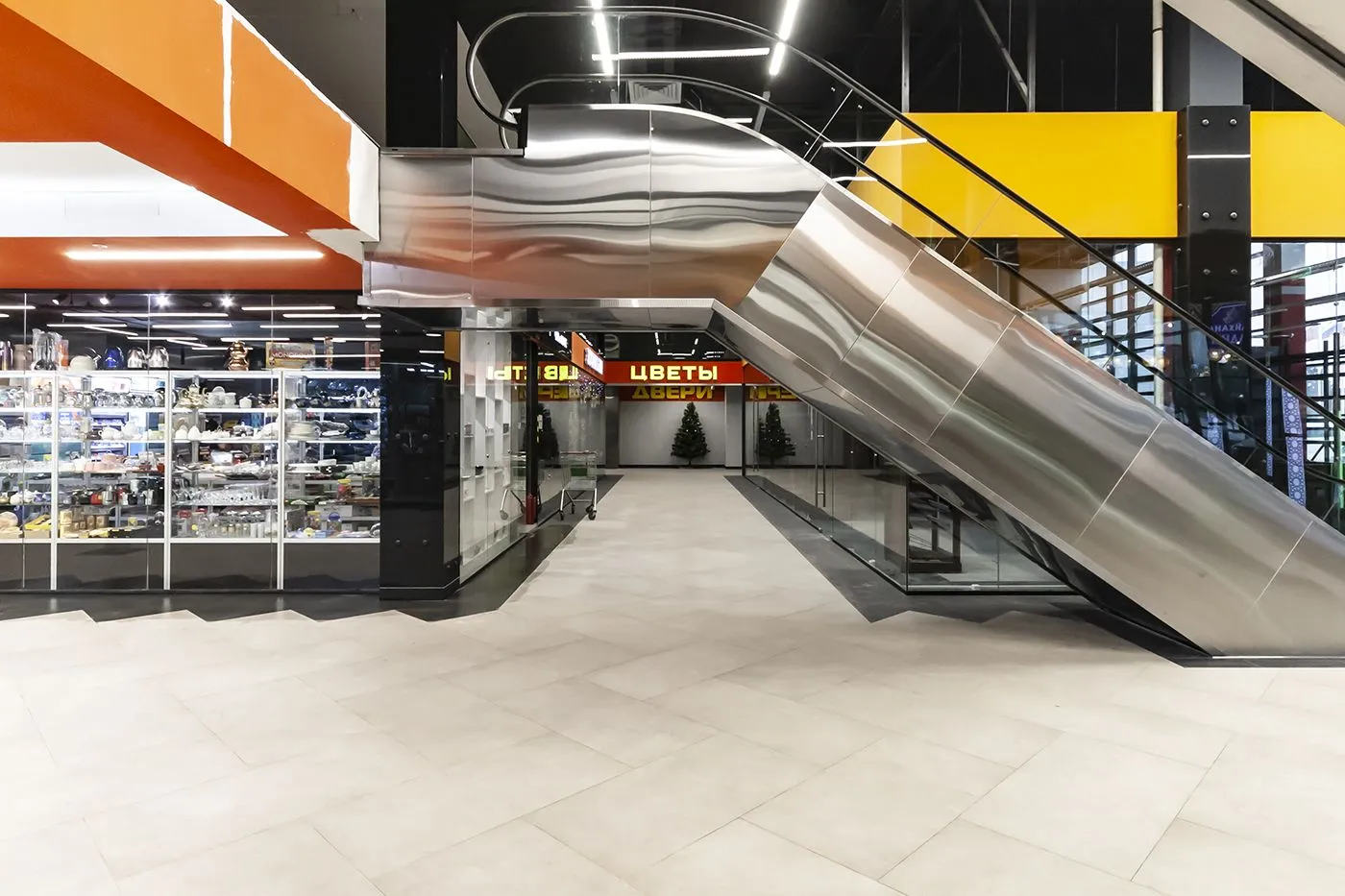 Цельностеклянные торговые павильоны CSP